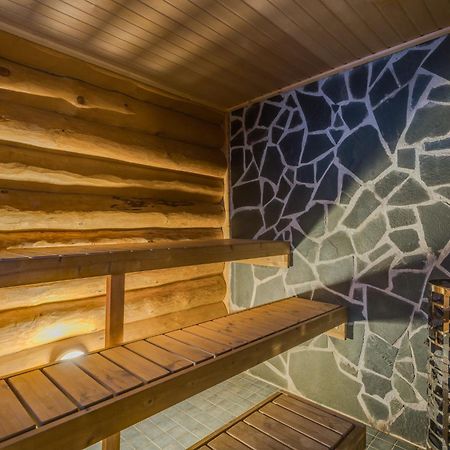 Auroracabin Chalets Saariselka Exterior photo